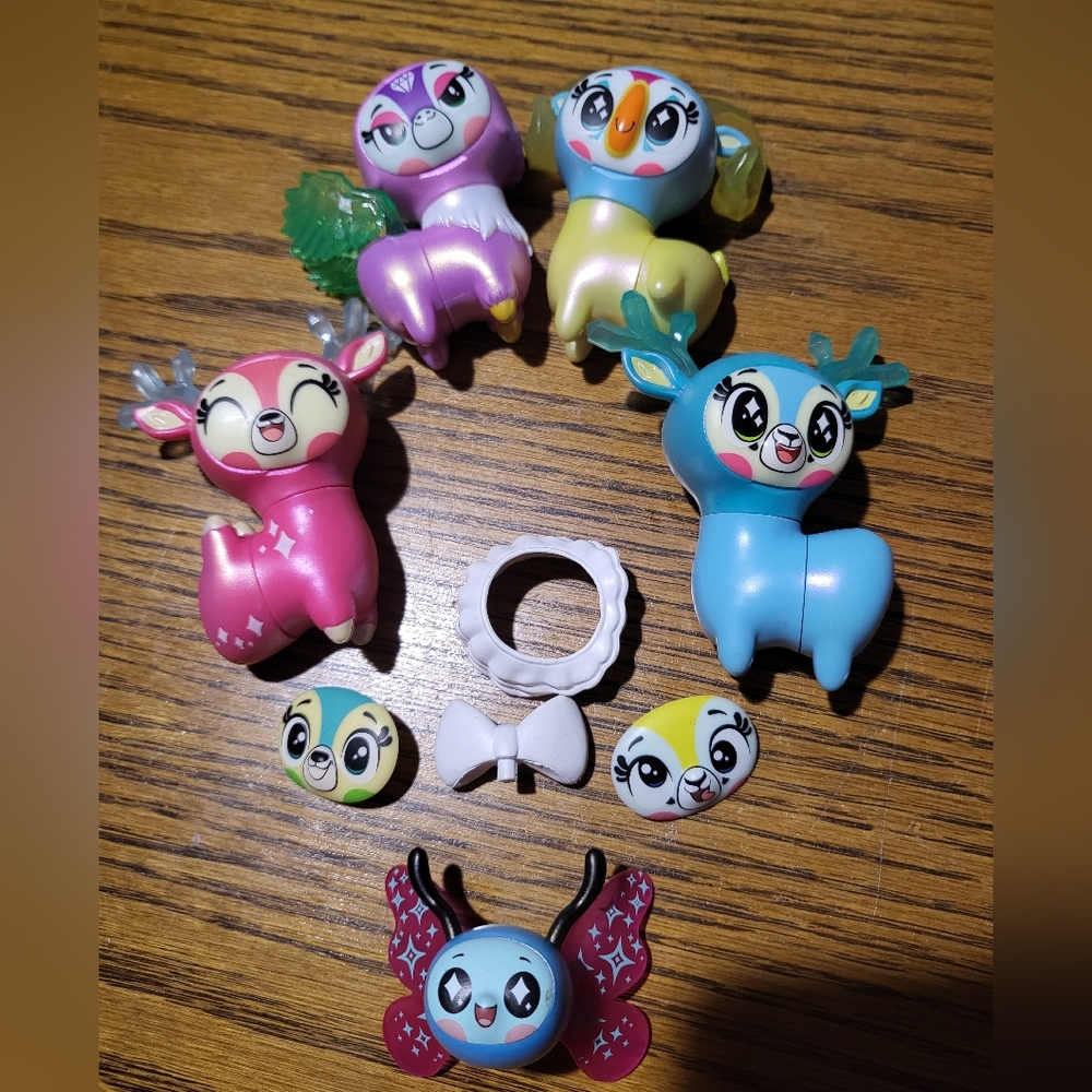 Lot of Snapsies Gems Funko